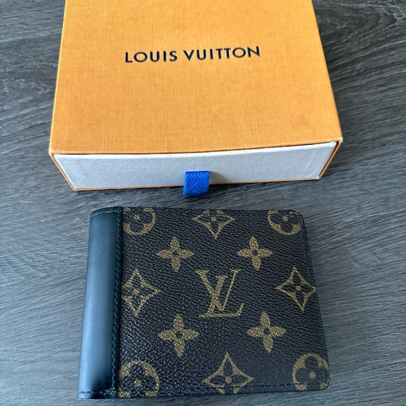 Louis Vuitton Other - Louis Vuitton Gasper Wallet